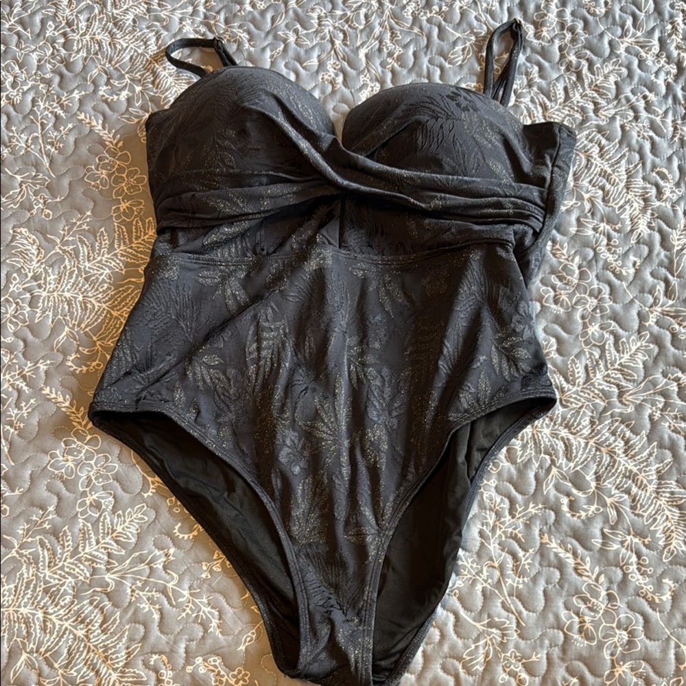 CupShe Navy Molded Cup One Piece with Metallic Leaf Print